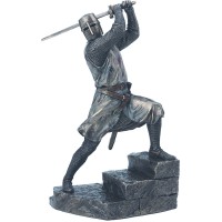 Ιππότης σε στάση επίθεσης (Μπρούτζινο άγαλμα 30.5x19.5εκ)